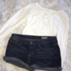 CUTE LONGSLEEVE CUTOUT TSHIRT PAIR OF SIZE4 SHORTS